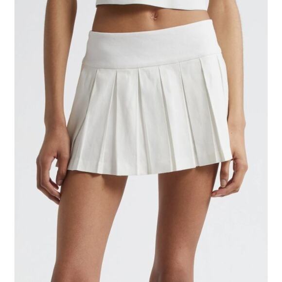 ALICE + OLIVA PLEATED TENNIS SHORT SKIRT OFF WHITE SZ 14 - Picture 1 of 5